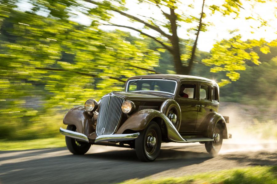  Graham Model 64 Standard Eight Sedan 1933 года  (фото 7 из 9)